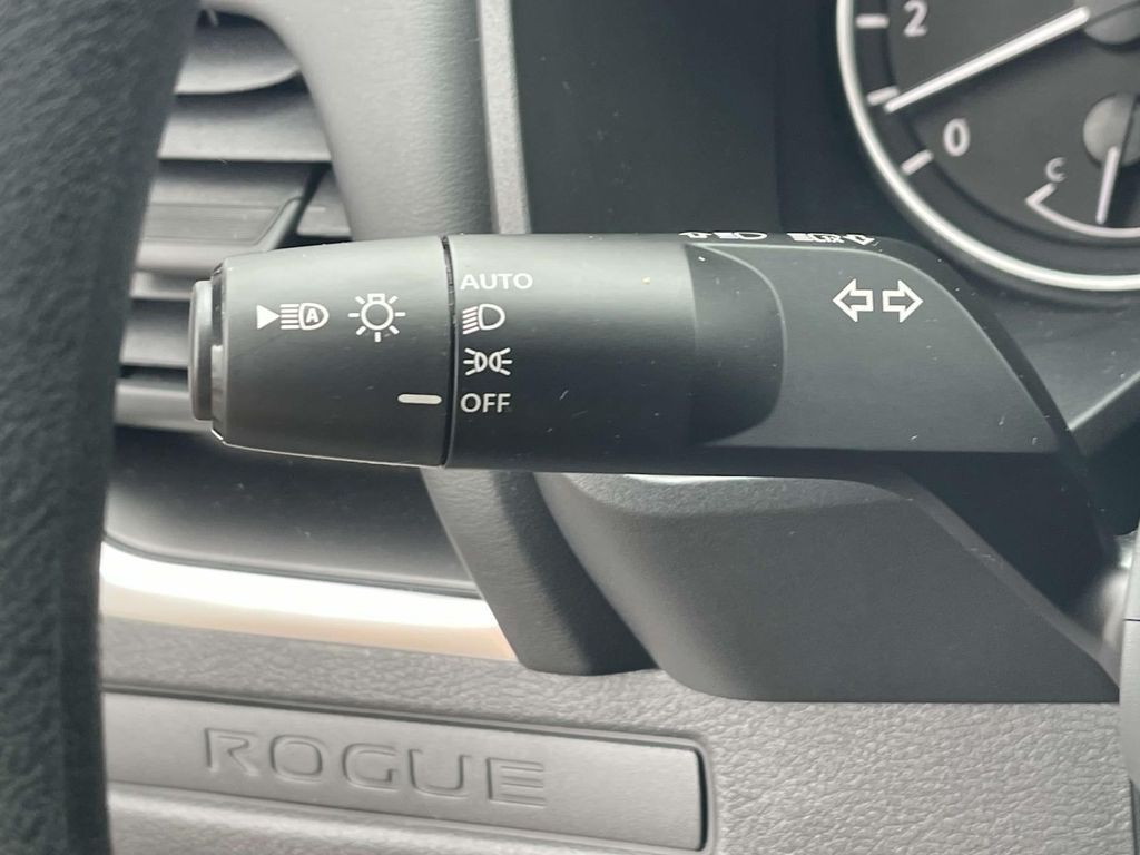 Used 2025 Gray Nissan S image 19