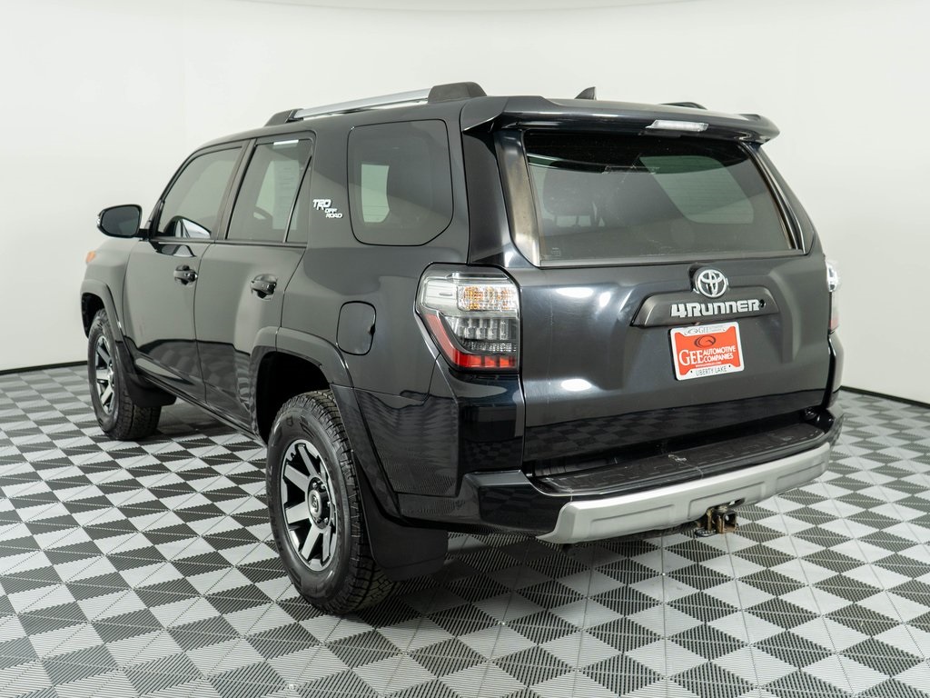 2018 Toyota 4Runner TRD Off-Road Premium photo 4