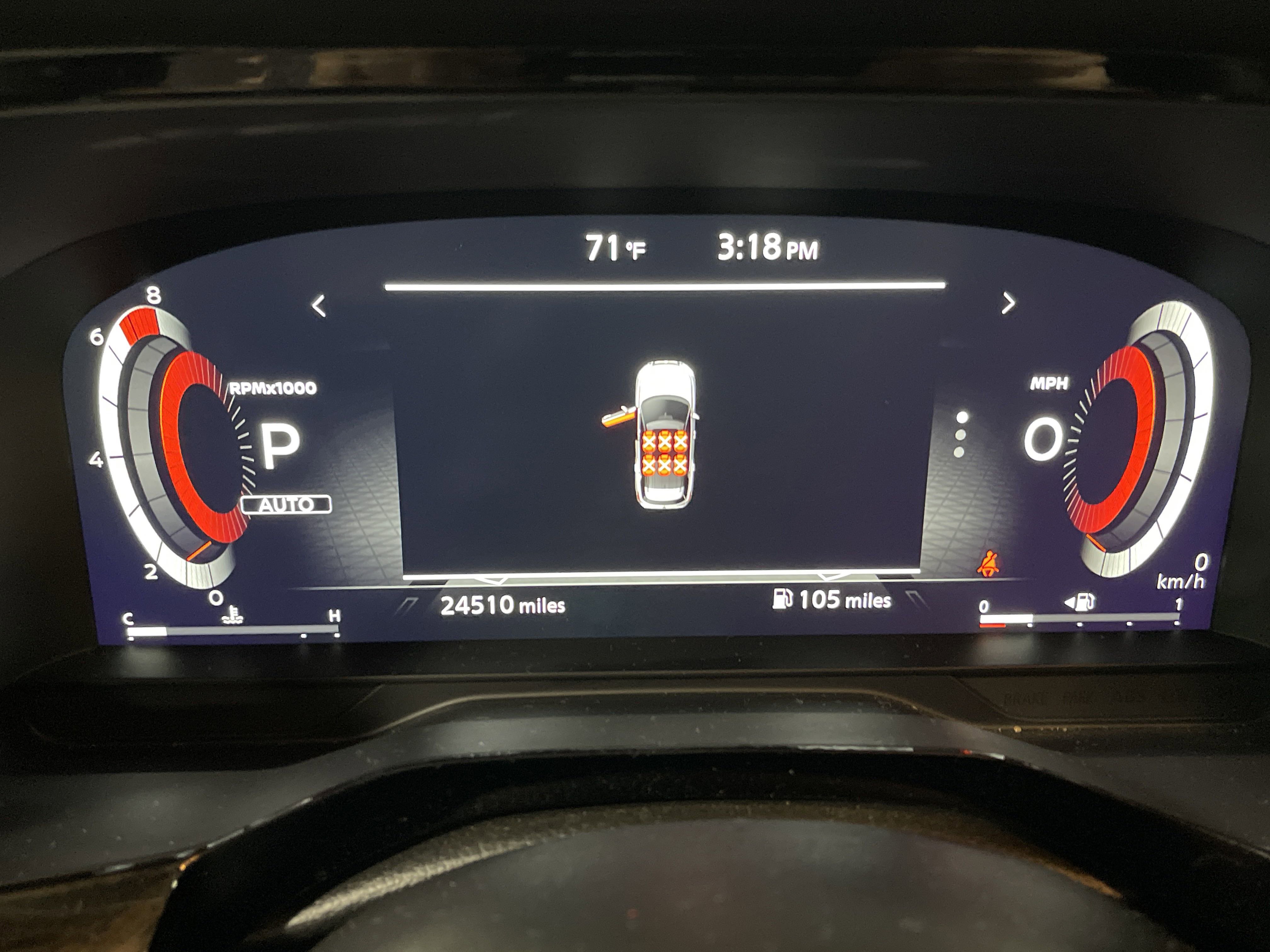 2023 Nissan Pathfinder Platinum photo 11