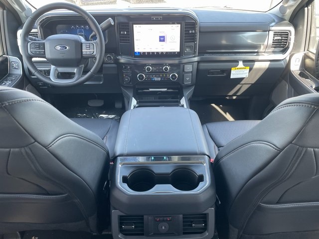 2025 Ford F-350 photo 14