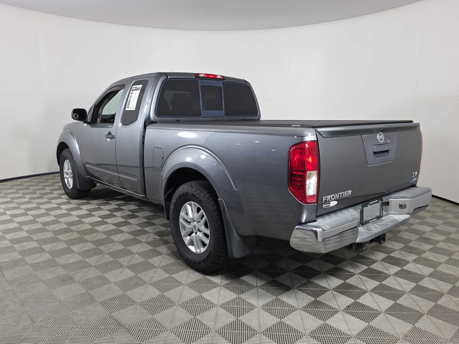 2018 Nissan Frontier SV photo 5