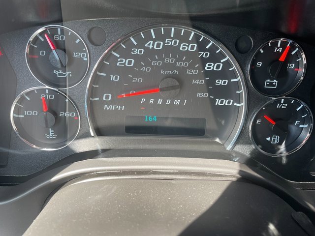 2025 Chevrolet Express Cargo 3500 photo 10