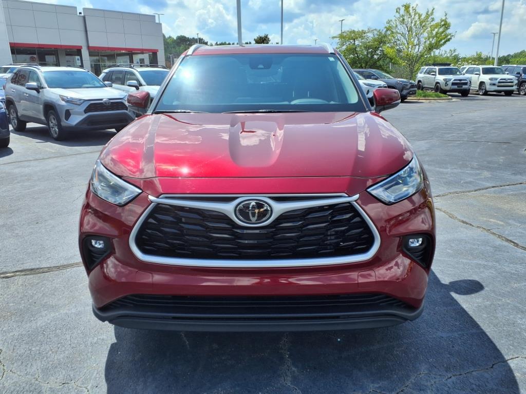 2024 Toyota Highlander XLE photo 10
