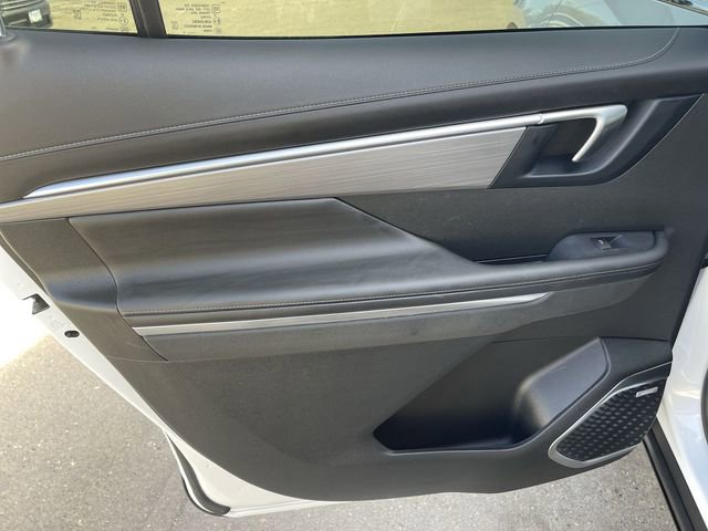 2025 Buick Enclave Preferred photo 2