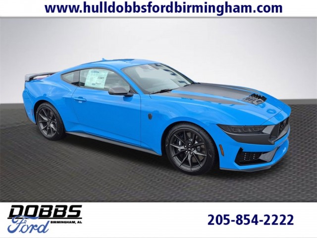 2026 Ford Mustang Dark Horse's photo