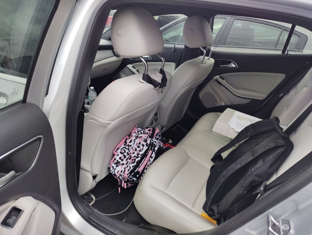 2019 Mercedes Benz GLA 250 4MATIC photo 2