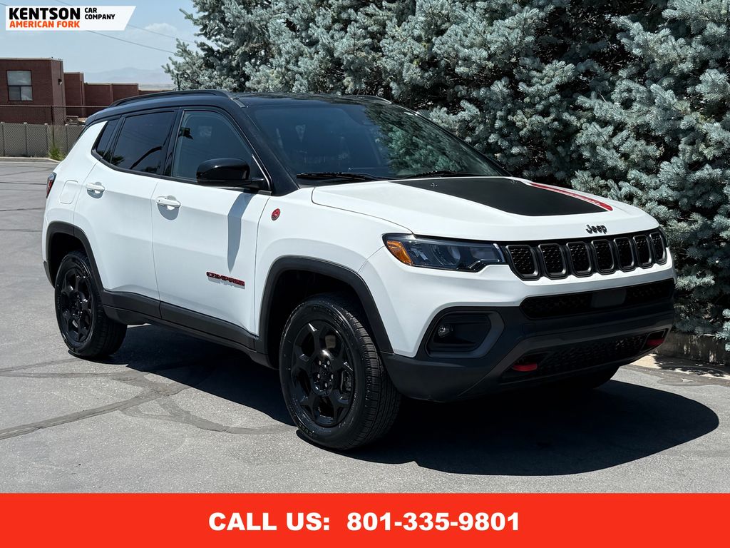 2023 Jeep Compass Trailhawk photo 12