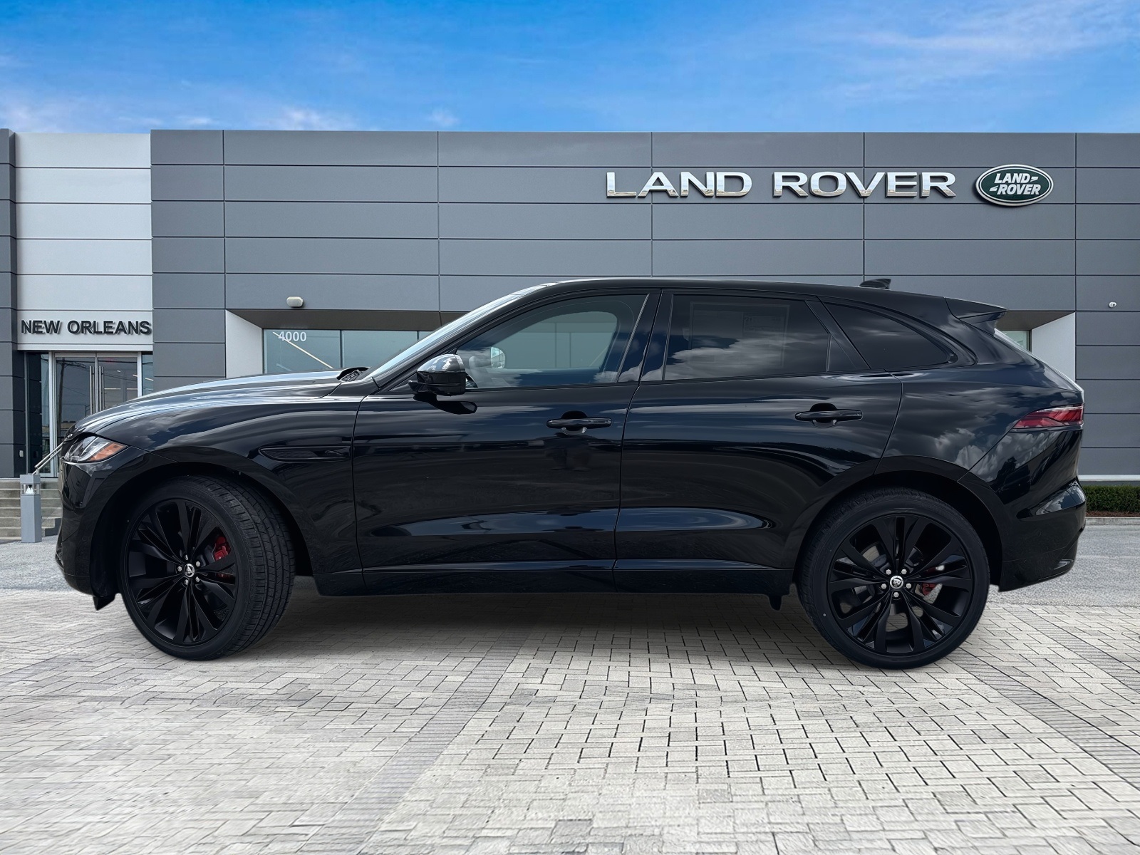 2026 Jaguar F-PACE P400 R-Dynamic S photo 2