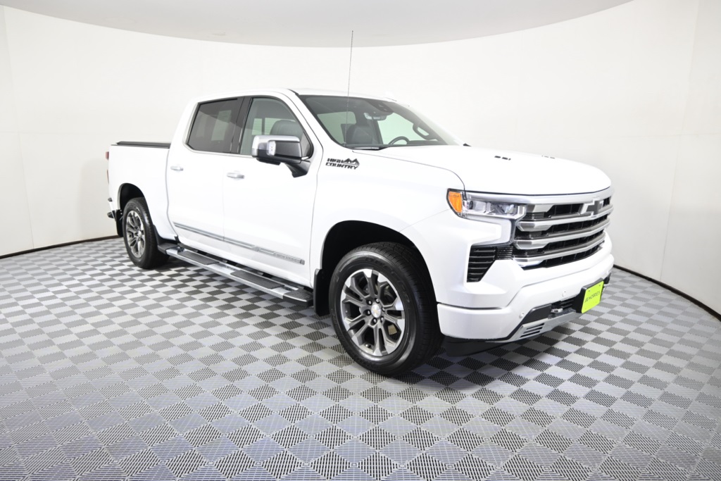 2023 Chevrolet Silverado 1500 High Country photo 9