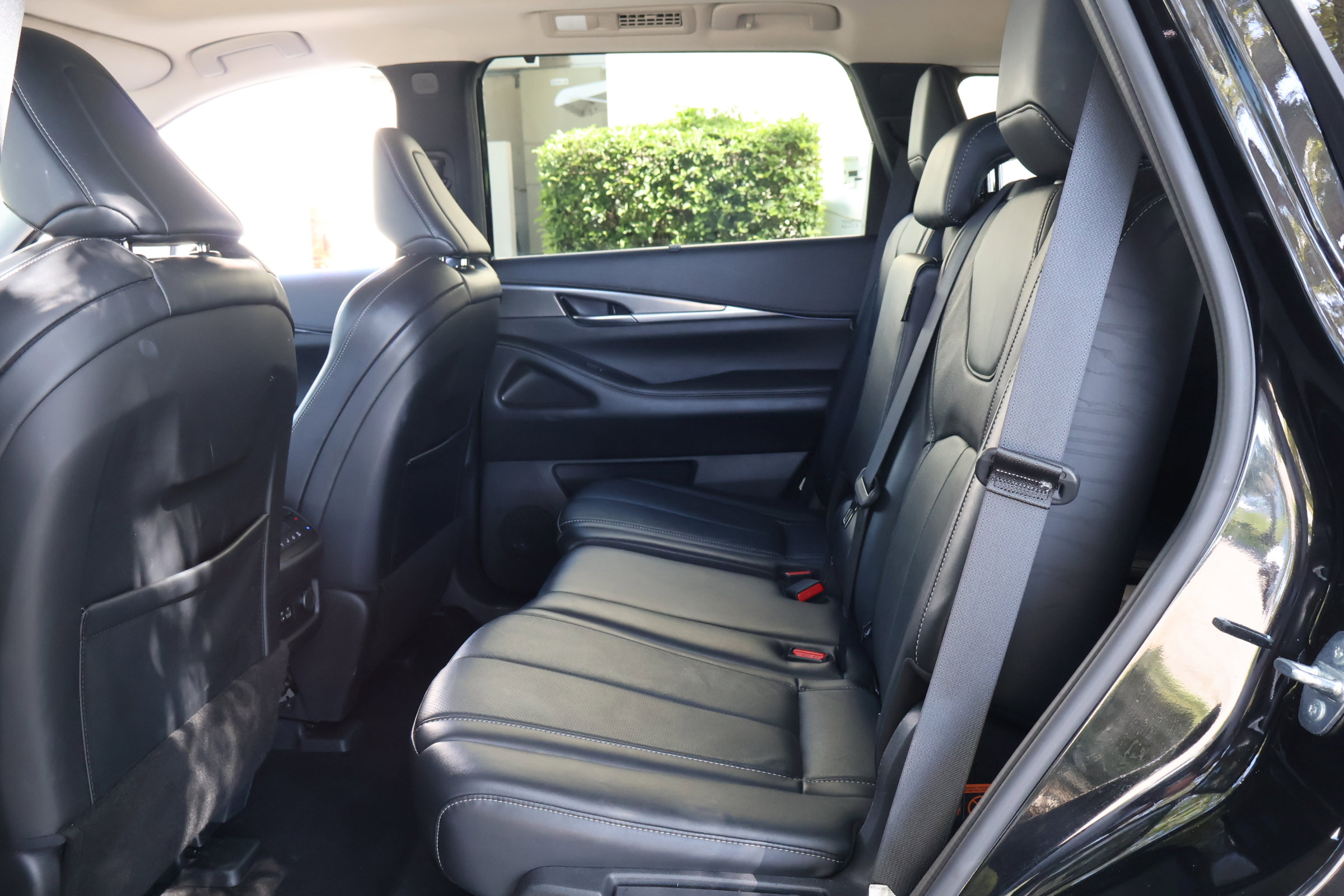 2023 Infiniti QX60 Luxe photo 17
