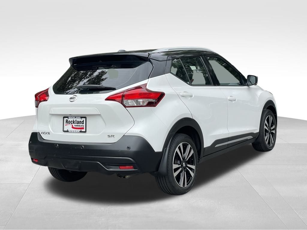 2020 Nissan Kicks SR photo 4