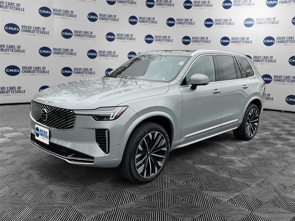 2026 Volvo XC90 Plus's photo