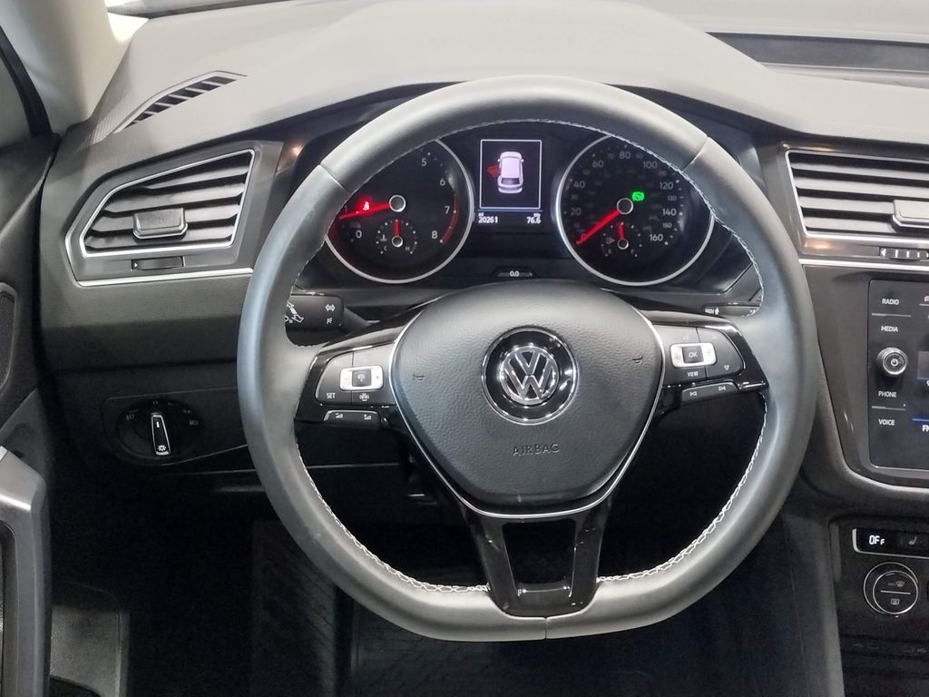 2021 Volkswagen Tiguan R-Line Black SEL photo 27