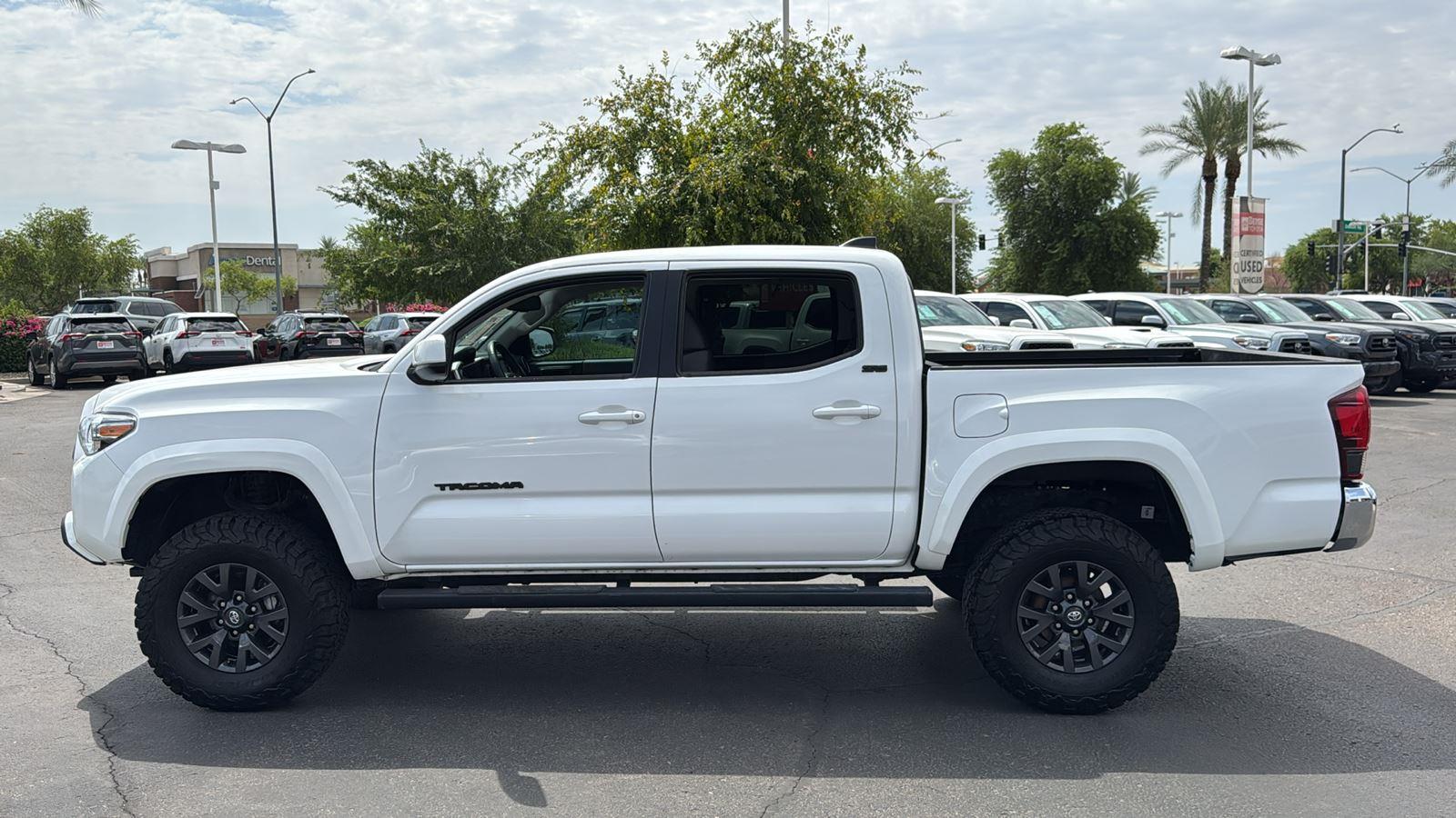 2022 Toyota Tacoma SR5 photo 4