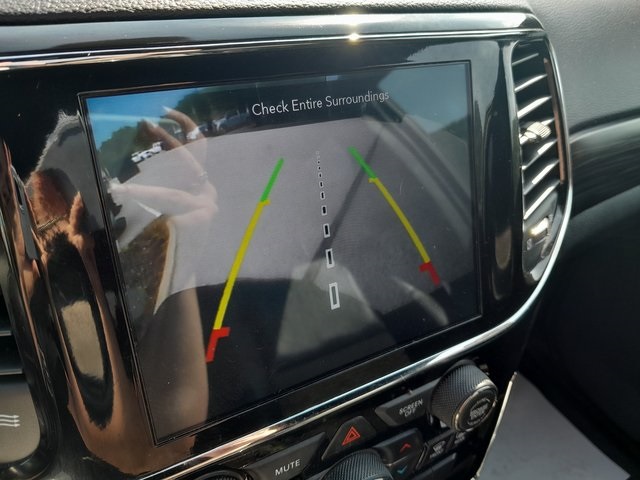 2021 Jeep Grand Cherokee Laredo X photo 20