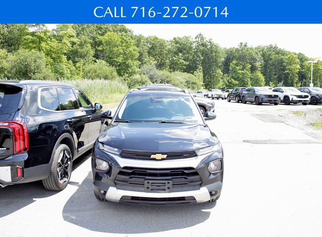 2023 Chevrolet Trailblazer LT photo 2