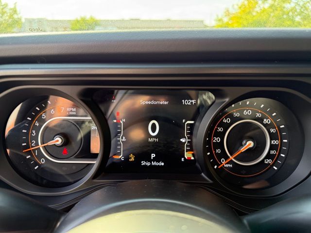 2025 Jeep Gladiator Mojave photo 9