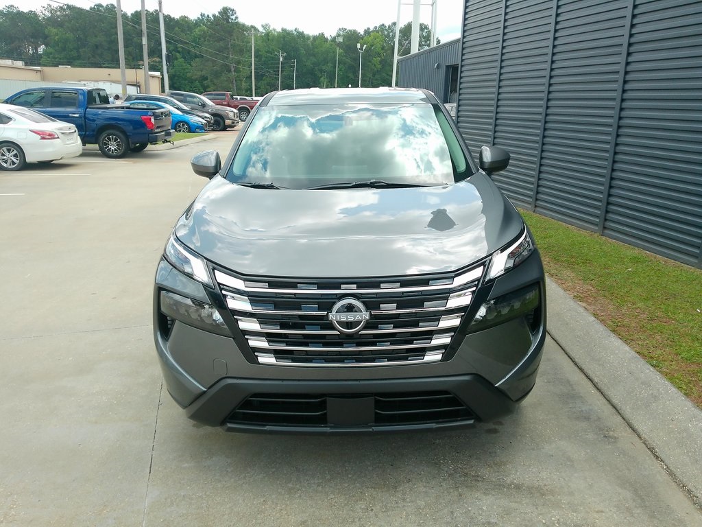 2025 Nissan Rogue SV photo 6