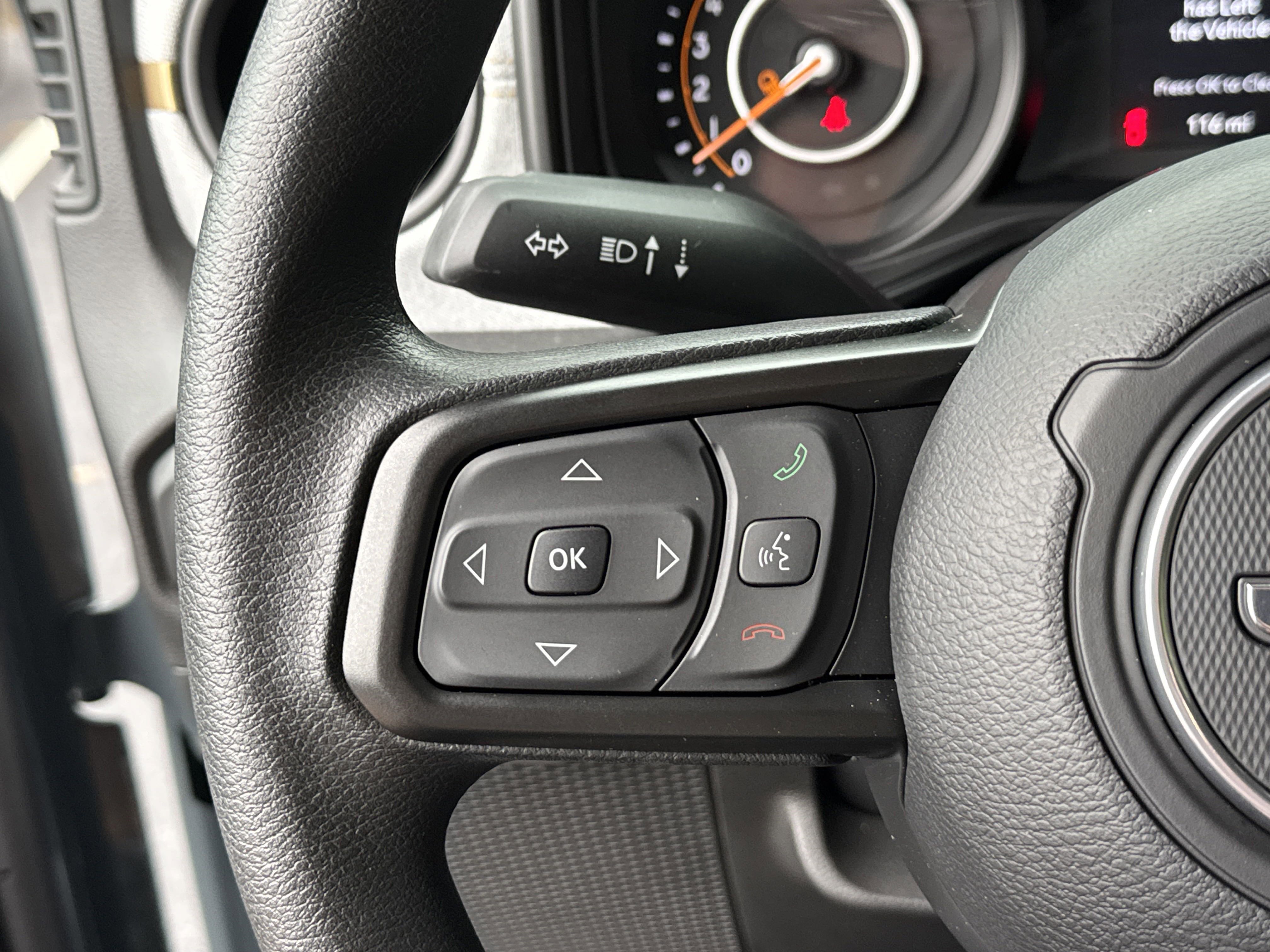 2025 Jeep Gladiator Sport photo 4