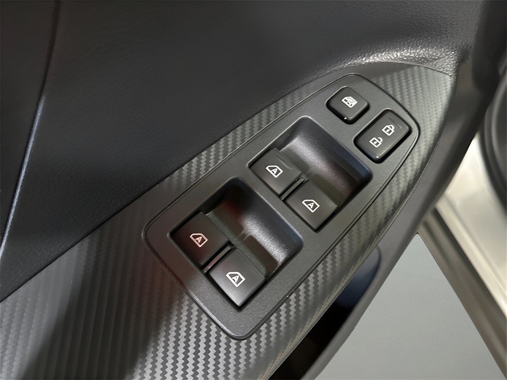 2025 Mitsubishi Eclipse Cross SEL photo 10