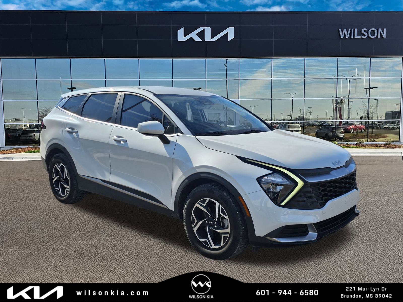 2023 Kia Sportage LX's photo