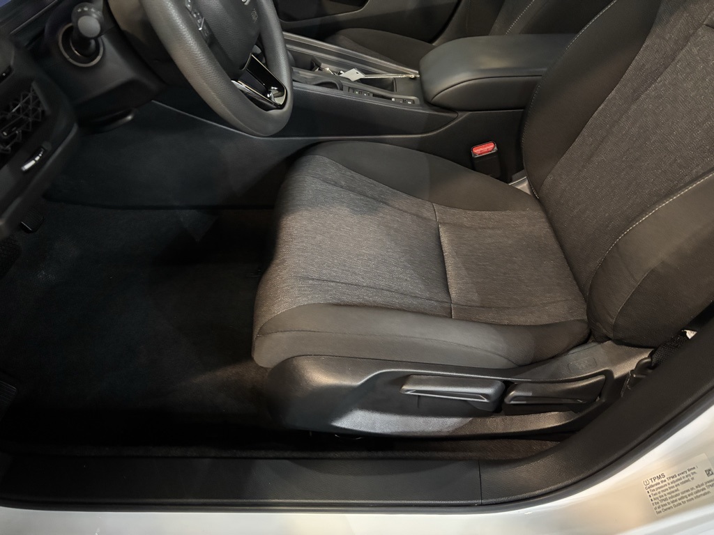 2023 Honda Accord LX photo 18