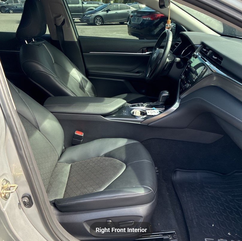 2020 Toyota Camry XSE photo 7