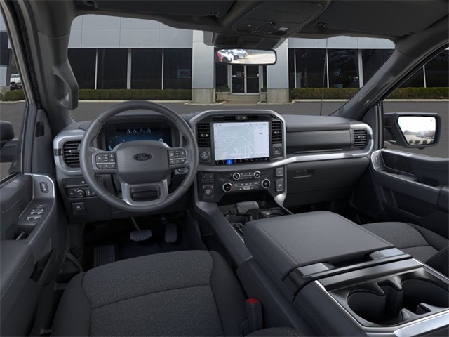 2025 Ford F-150 XLT photo 8