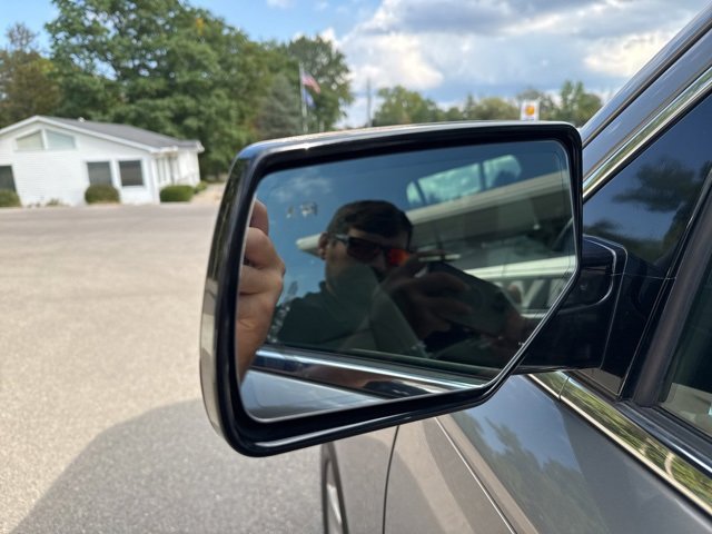 2018 Chevrolet Tahoe LT photo 13