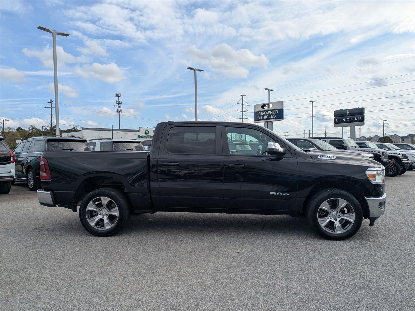 2024 Ram 1500 Laramie photo 2
