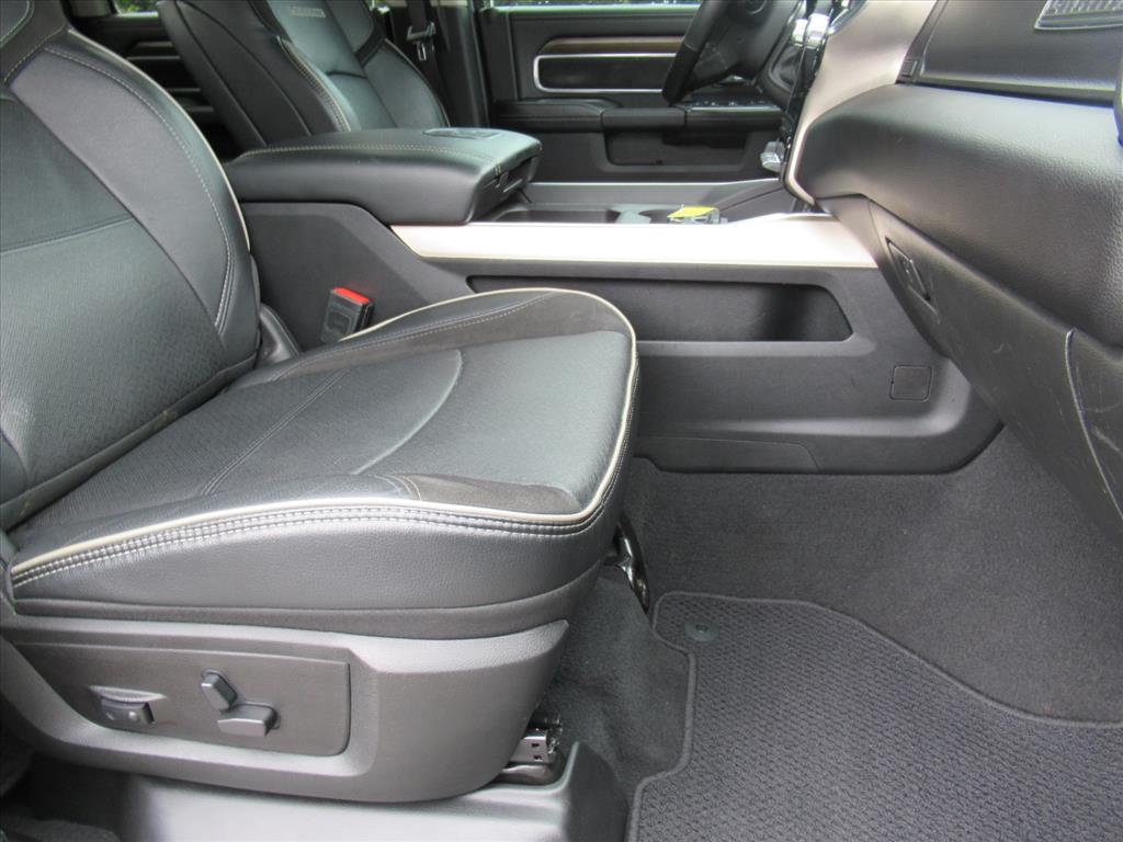 2024 Ram 2500 Laramie photo 9