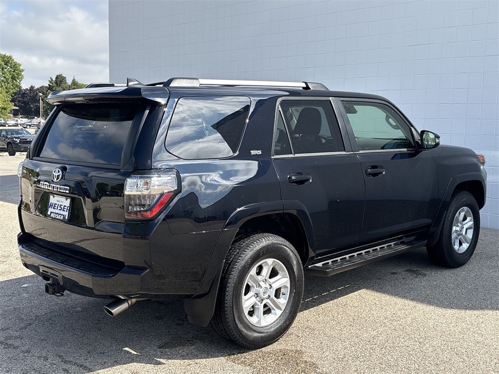 2021 Toyota 4Runner SR5 Premium photo 13