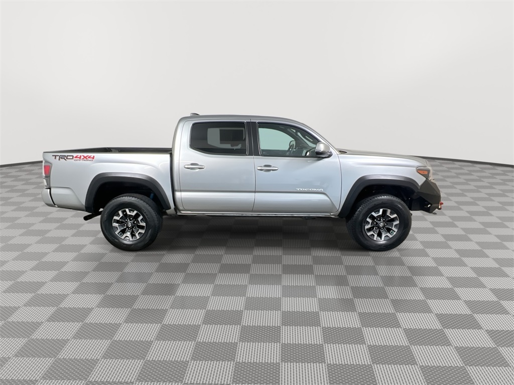 2023 Toyota Tacoma TRD Off-Road photo 9