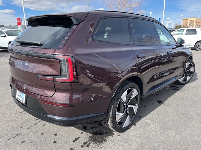 2025 Volvo EX90 Twin Motor Performance Ultra photo 4