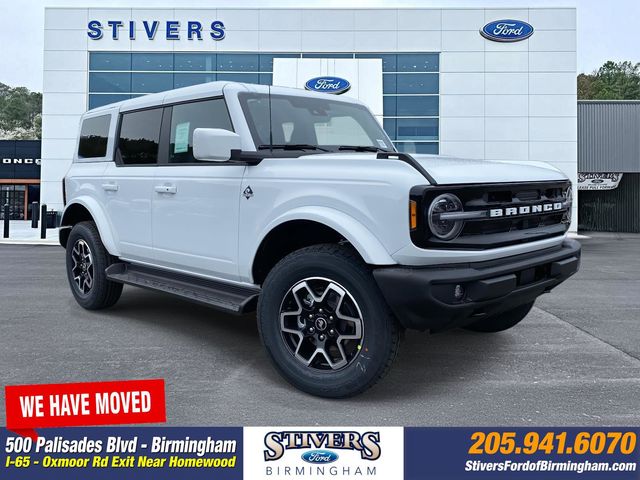 2025 Ford Bronco 4-Door Outer Banks's photo