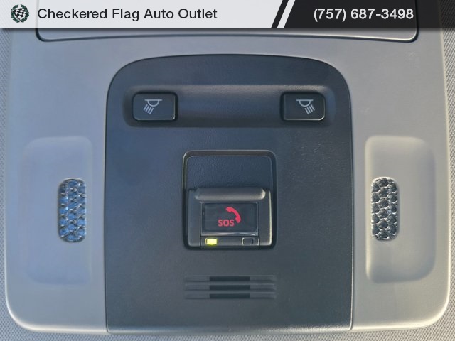 2023 Toyota Camry LE photo 4