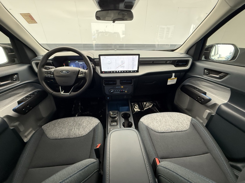 2025 Ford Maverick XLT photo 3