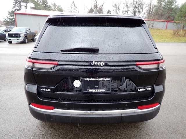 2023 Jeep Grand Cherokee Limited photo 4