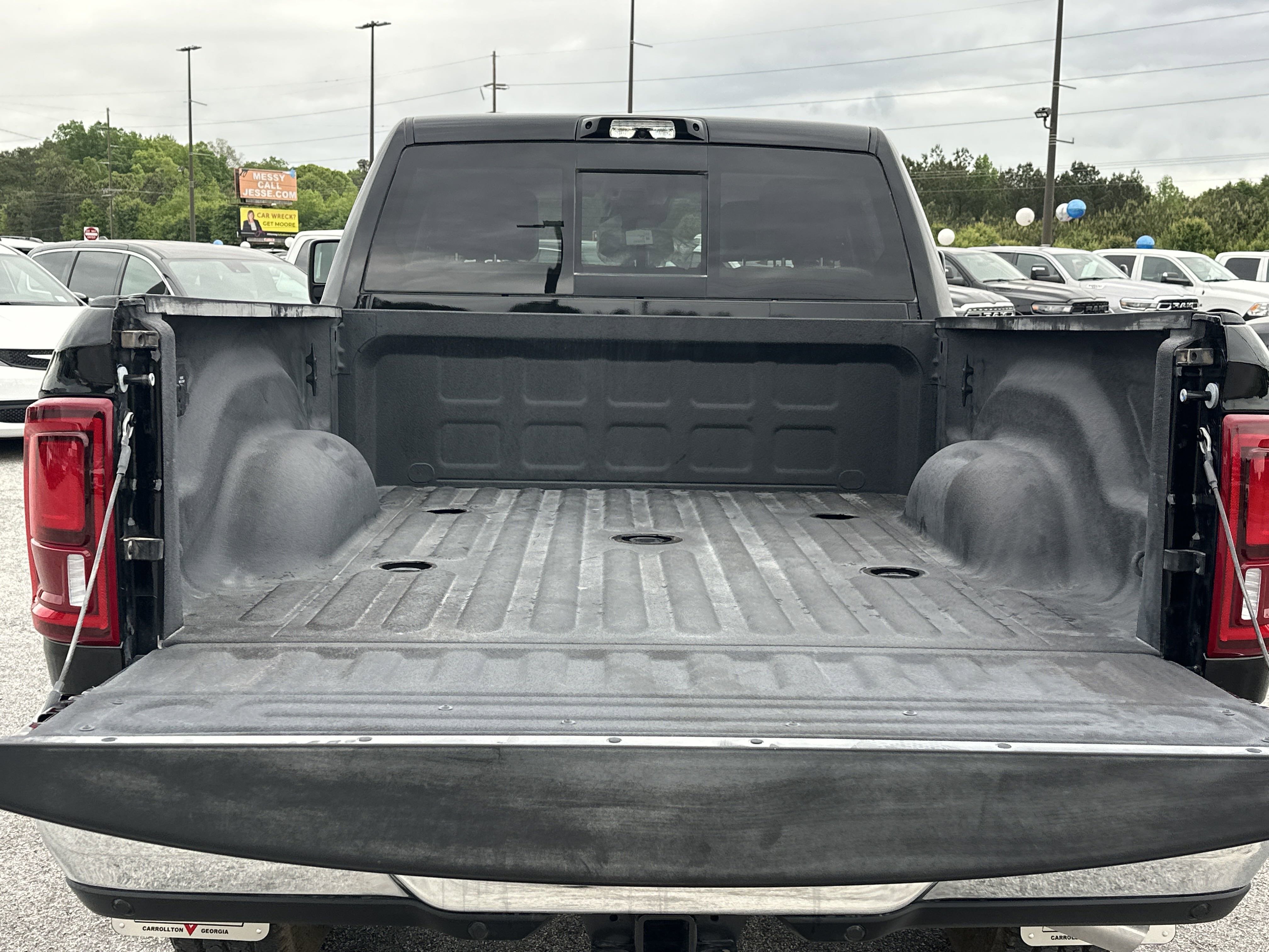2025 Ram 2500 Laramie photo 4