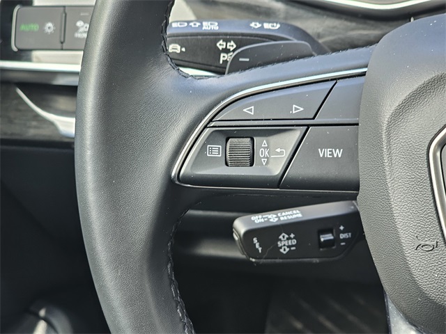 2024 Audi Q7 55 Premium Plus photo 25