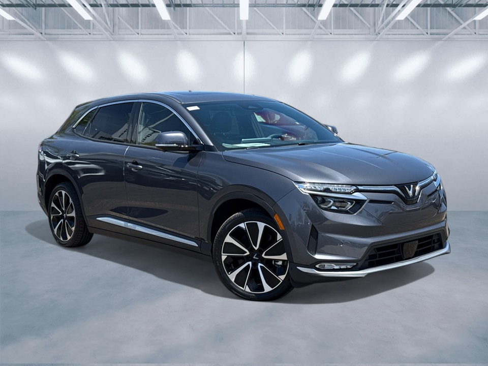 2025 VinFast VF 8 Plus's photo