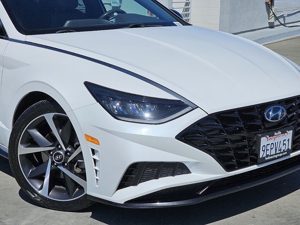 2021 Hyundai Sonata SEL Plus photo 3