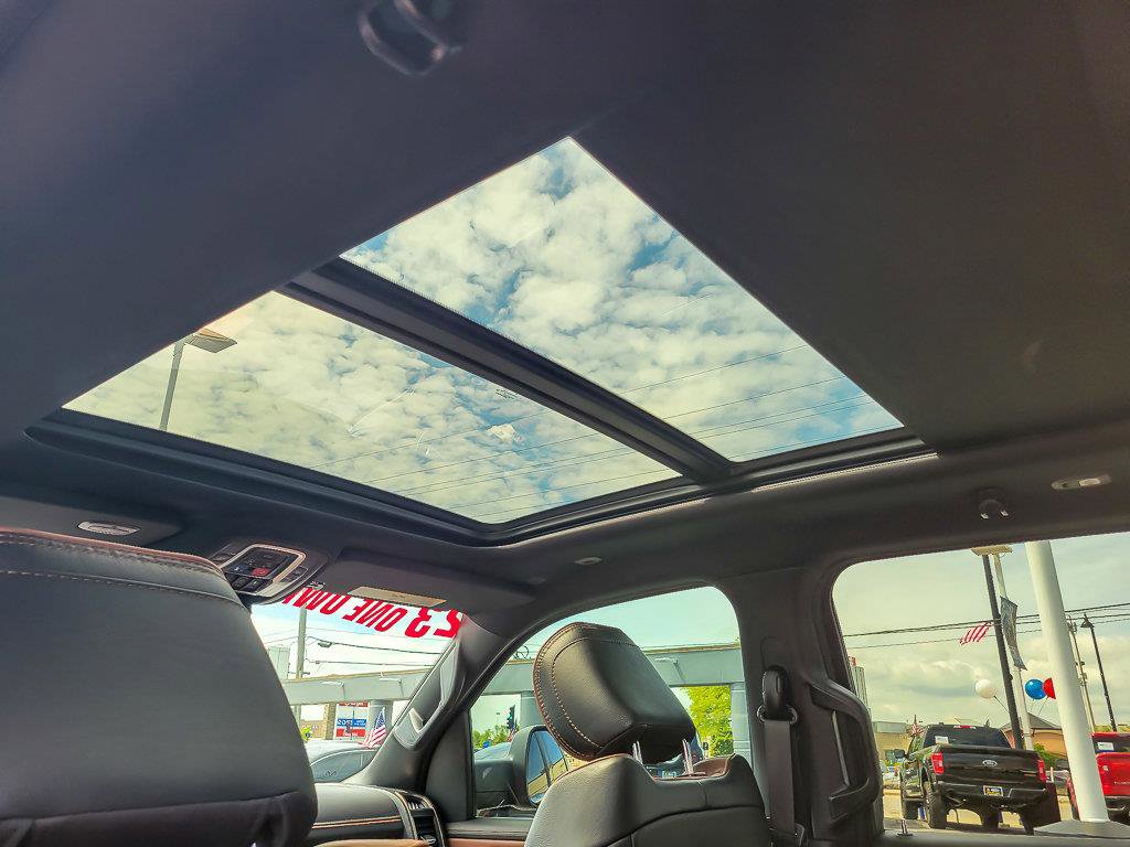 2023 RAM 1500 - Image 17