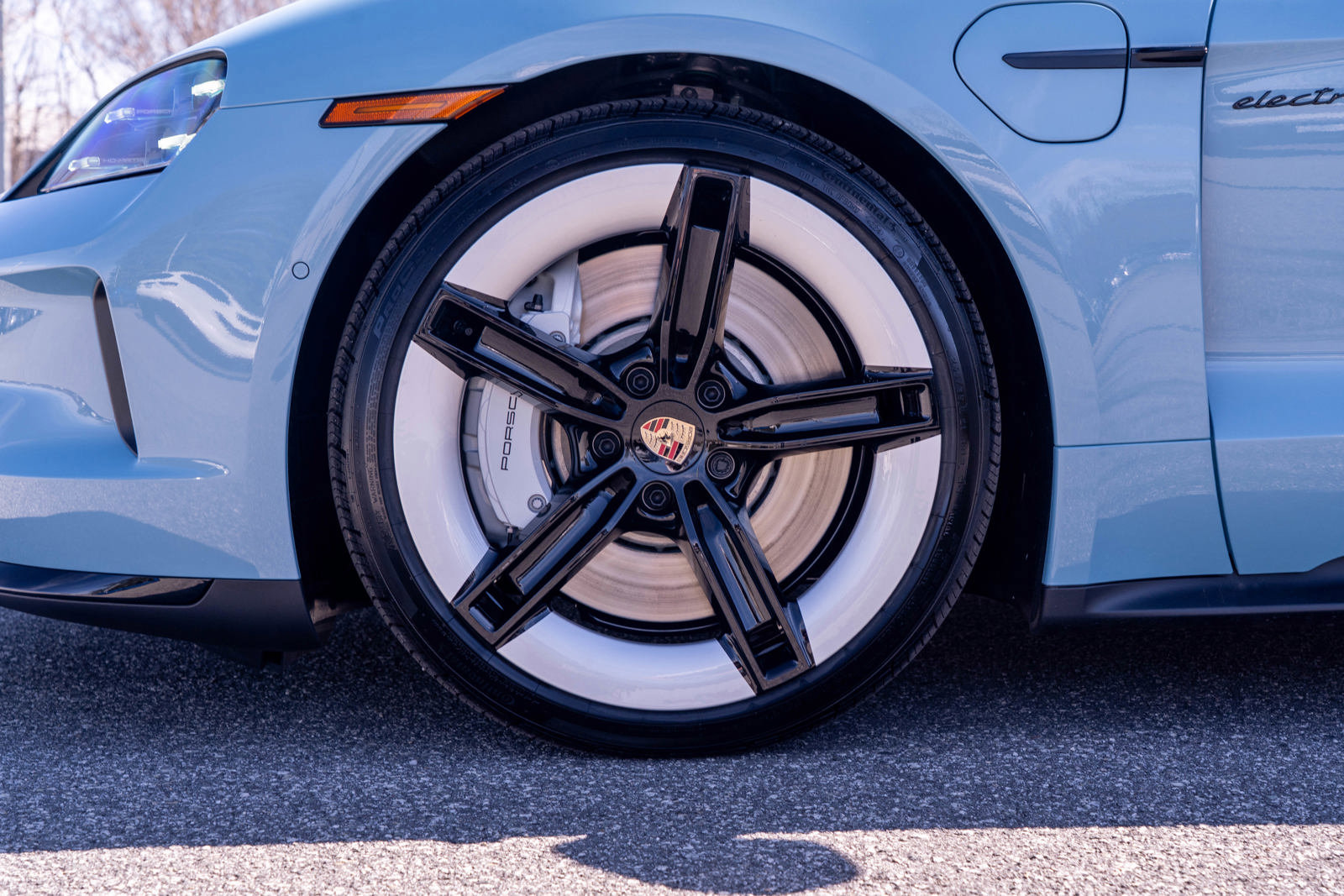 2025 Porsche Taycan GTS photo 11