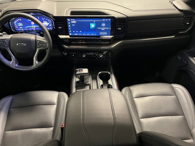 2024 Chevrolet Silverado 1500 RST photo 2