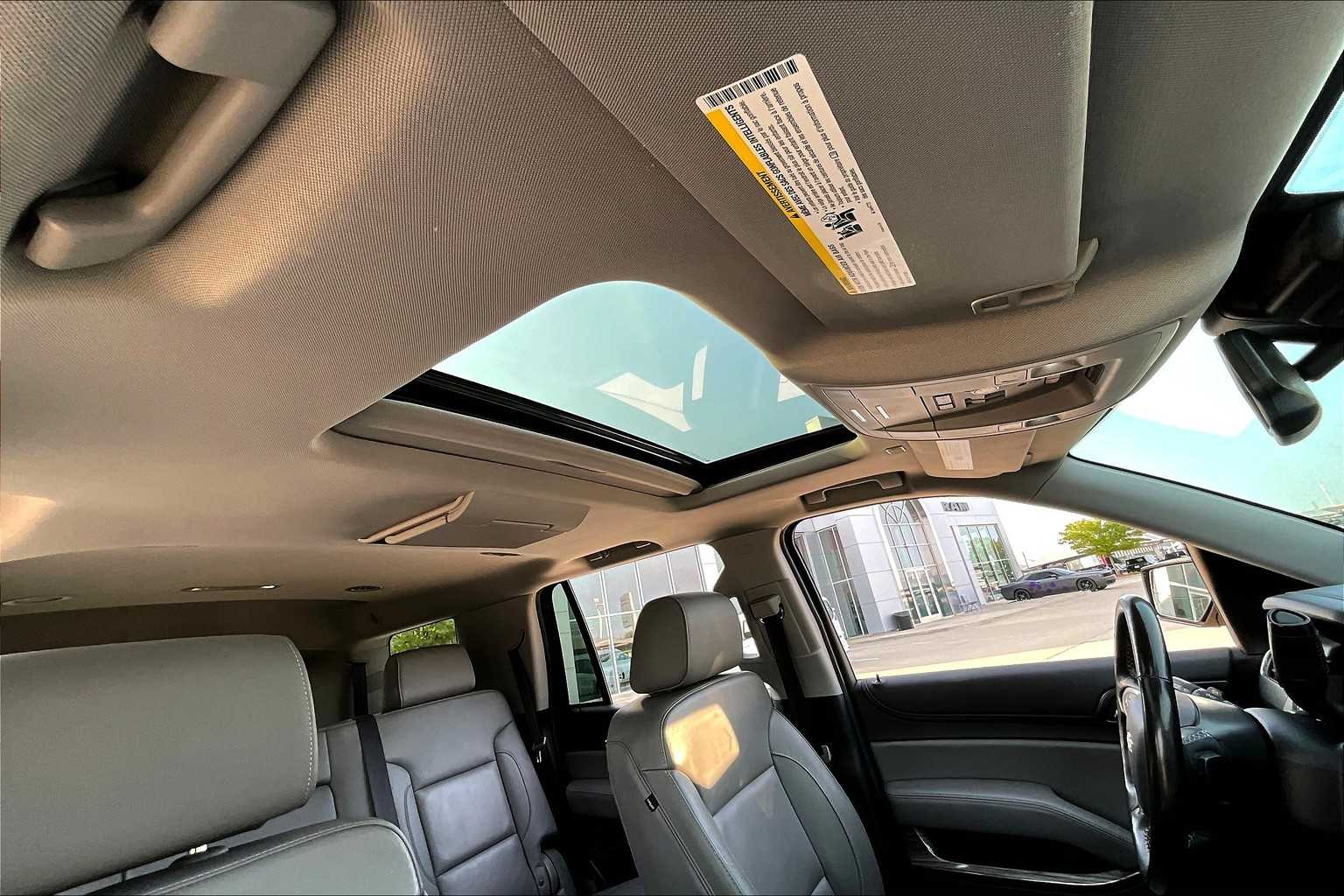2020 Chevrolet Tahoe LT photo 13