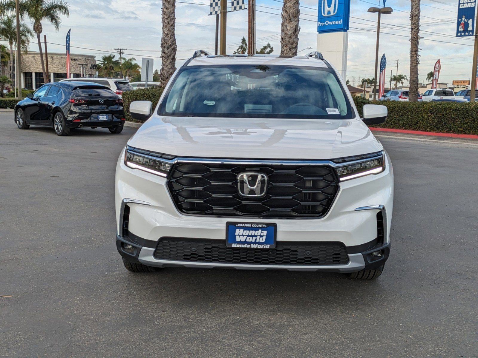 2025 Honda Pilot Touring photo 2