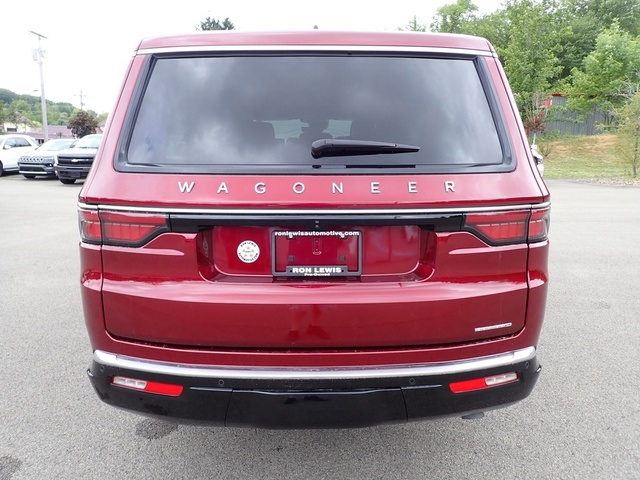 2024 Jeep Wagoneer L Series III photo 4