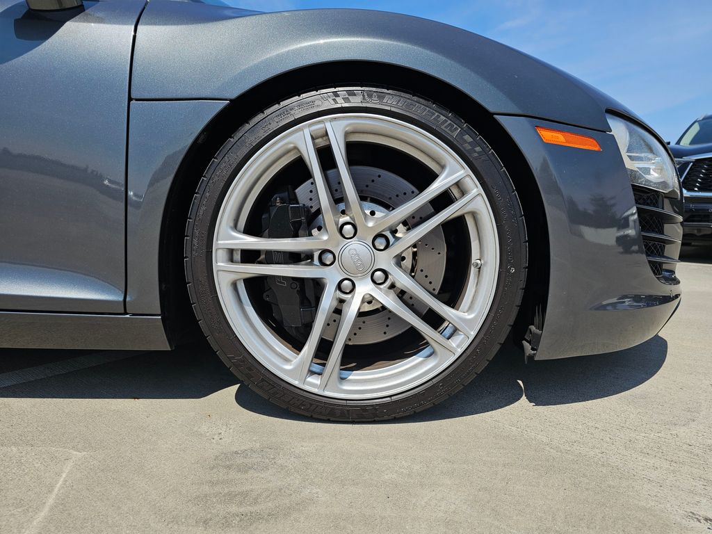 2009 Audi R8 4.2 Quattro photo 4