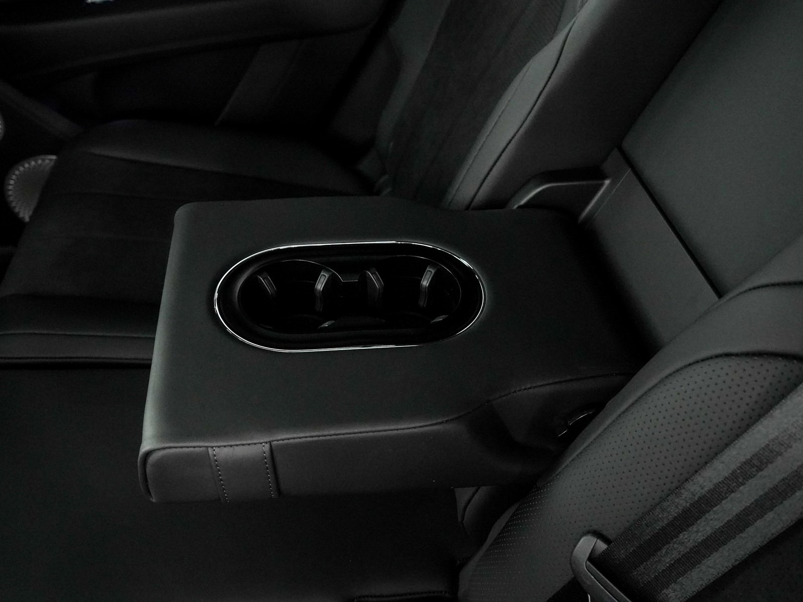 2024 Bentley Bentayga S V8 photo 25
